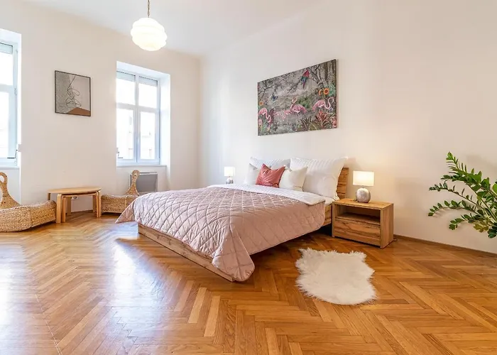 Stylish Luxury Flat In Old Town * Братислава
