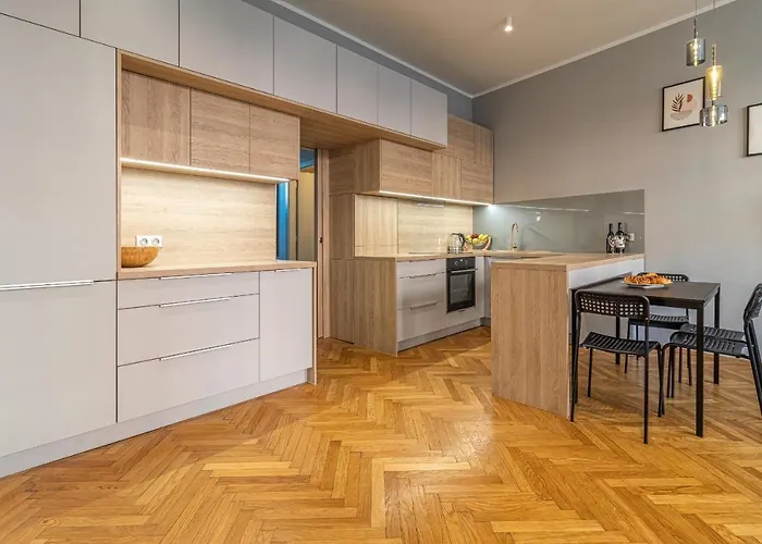 Stylish Luxury Flat In Old Town *