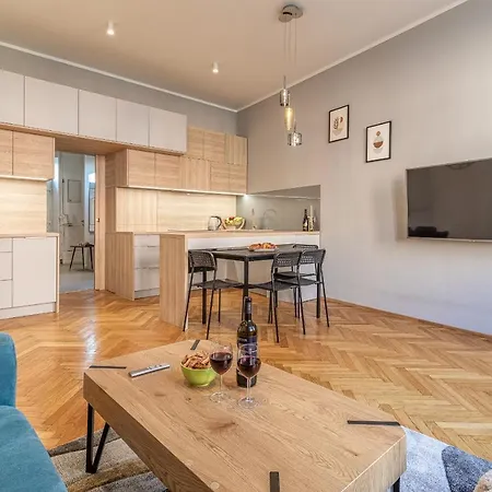 Stylish Luxury Flat In Old Town Братислава